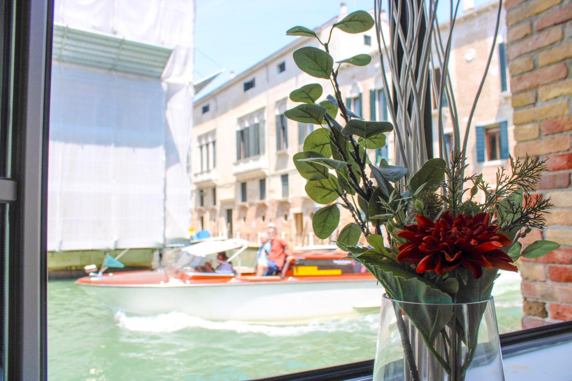 Al Canal Regio - Guest House Venice Luaran gambar